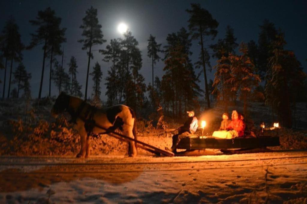 Little Forest House "Our Little Farm" Eksharad Экстерьер фото